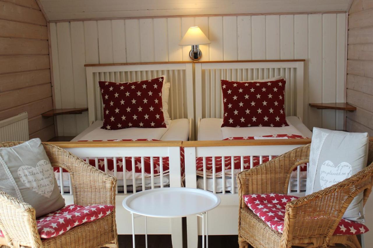 Hotel Pensionat Granparken Norrtälje Extérieur photo