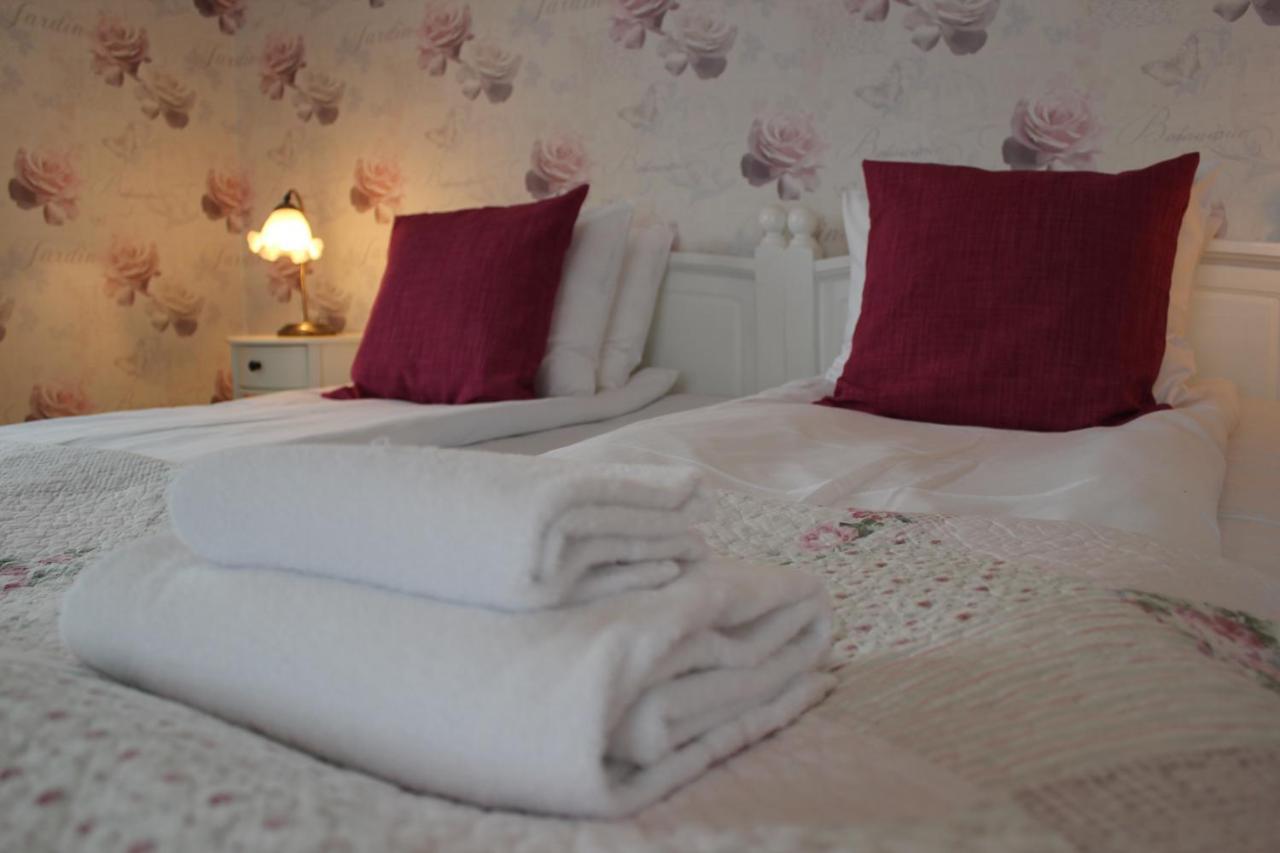 Hotel Pensionat Granparken Norrtälje Extérieur photo