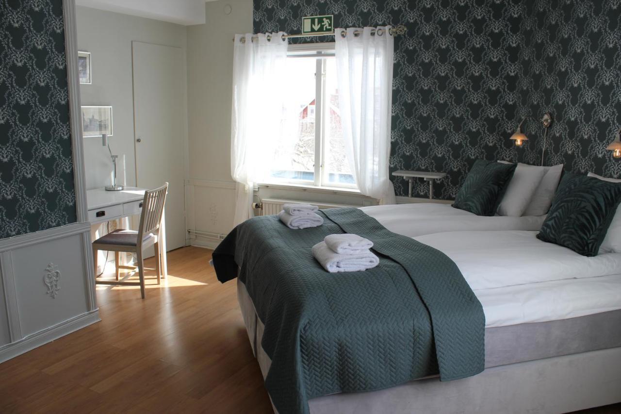 Hotel Pensionat Granparken Norrtälje Extérieur photo