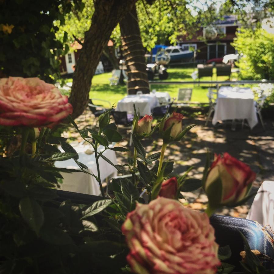 Hotel Pensionat Granparken Norrtälje Extérieur photo