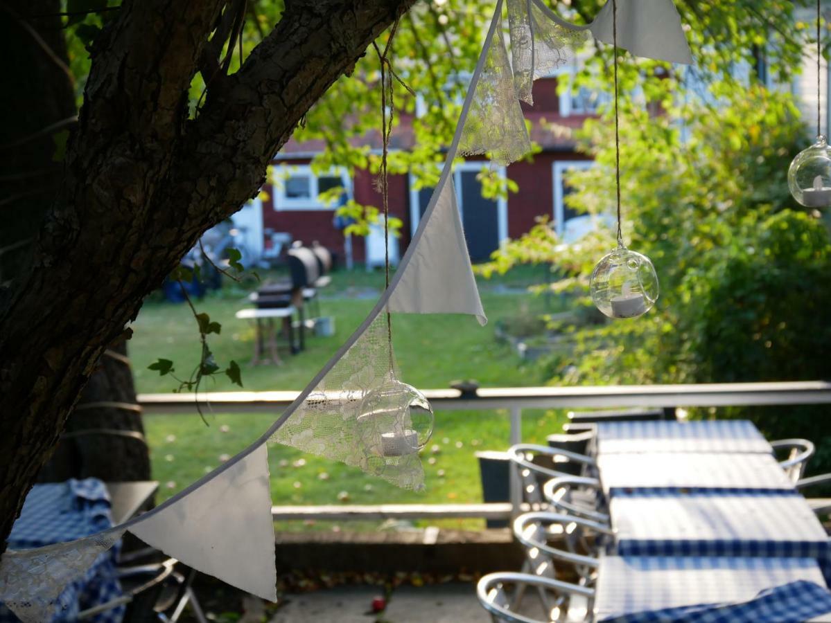 Hotel Pensionat Granparken Norrtälje Extérieur photo